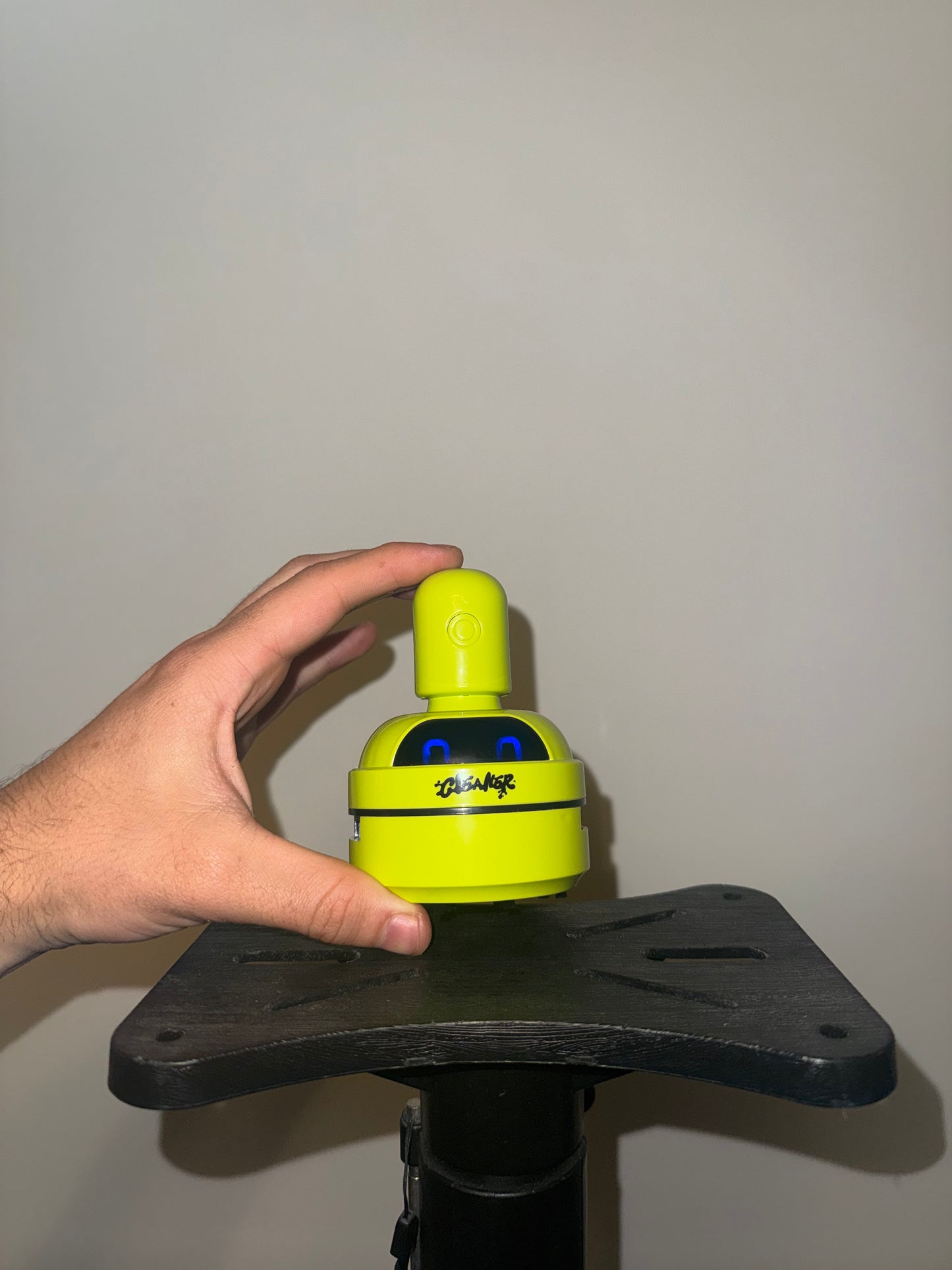 Mini Aspirator Birou USB - Curățare Tastatură și Birou